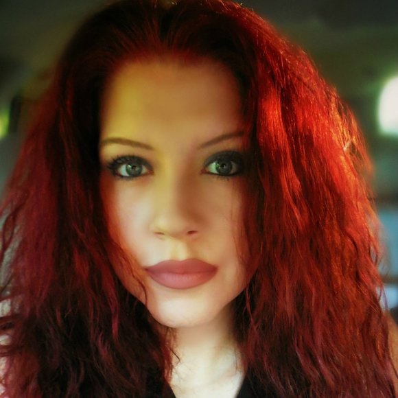 Meet your Posher, Brandy - Picture 2 of 3